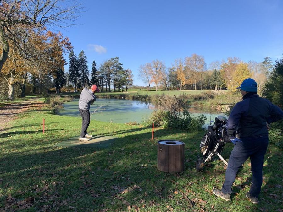 06 mise en jeu de fabrice au par 3 n 7