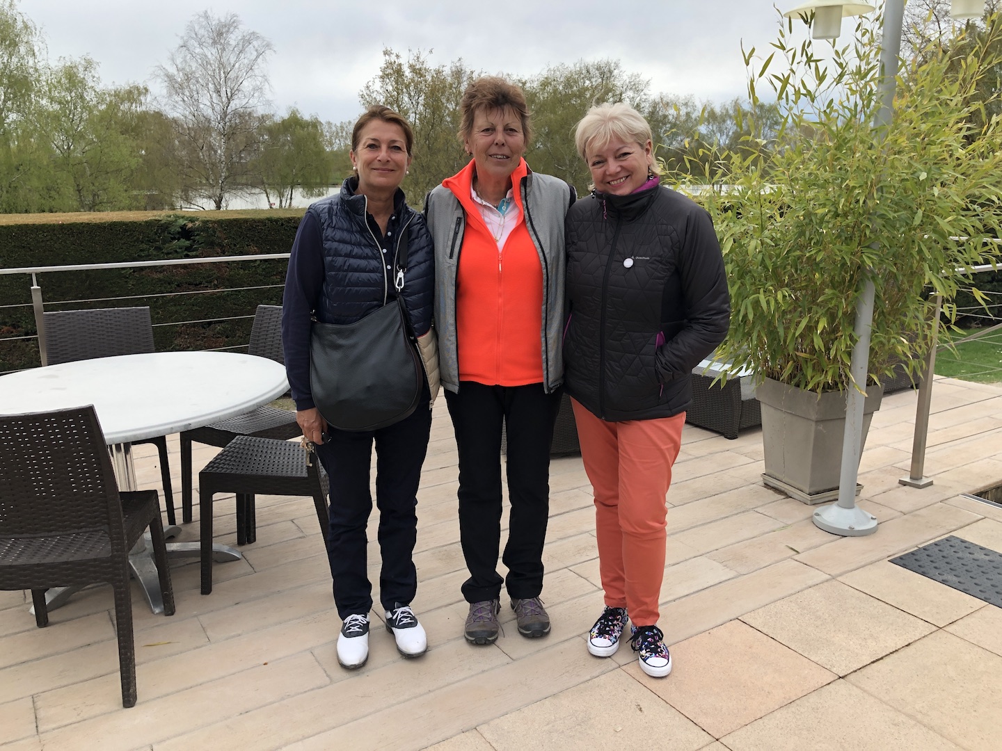 Le podium Dames (Net et Brut)