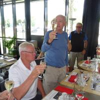 Henri SOUCHE nous offre le champagne ...