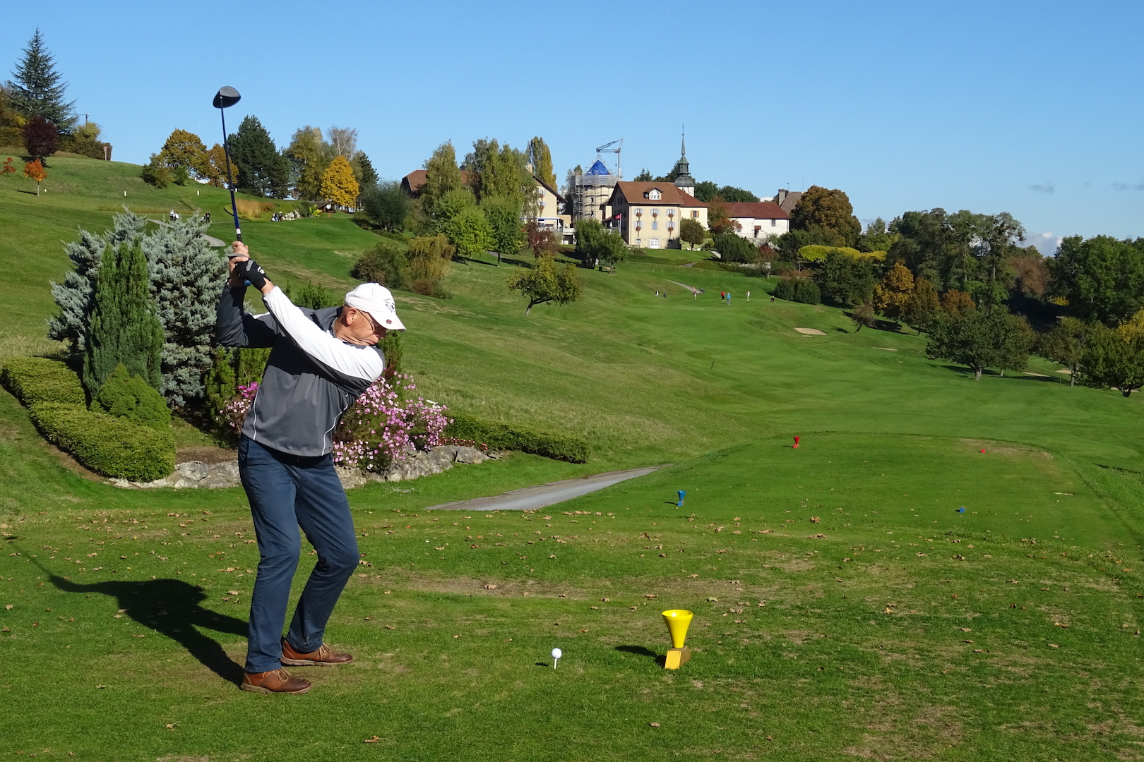 Le n°18 est un long par 4 qui remonte vers le club-house