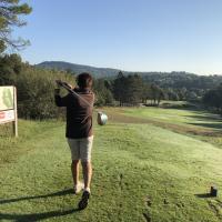 Le drive de Martine part en léger hook