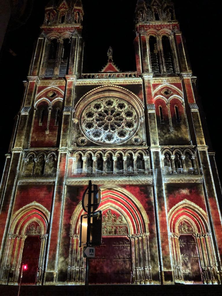 Moulins, lumières sur l'Eglise du Sacré-Coeur