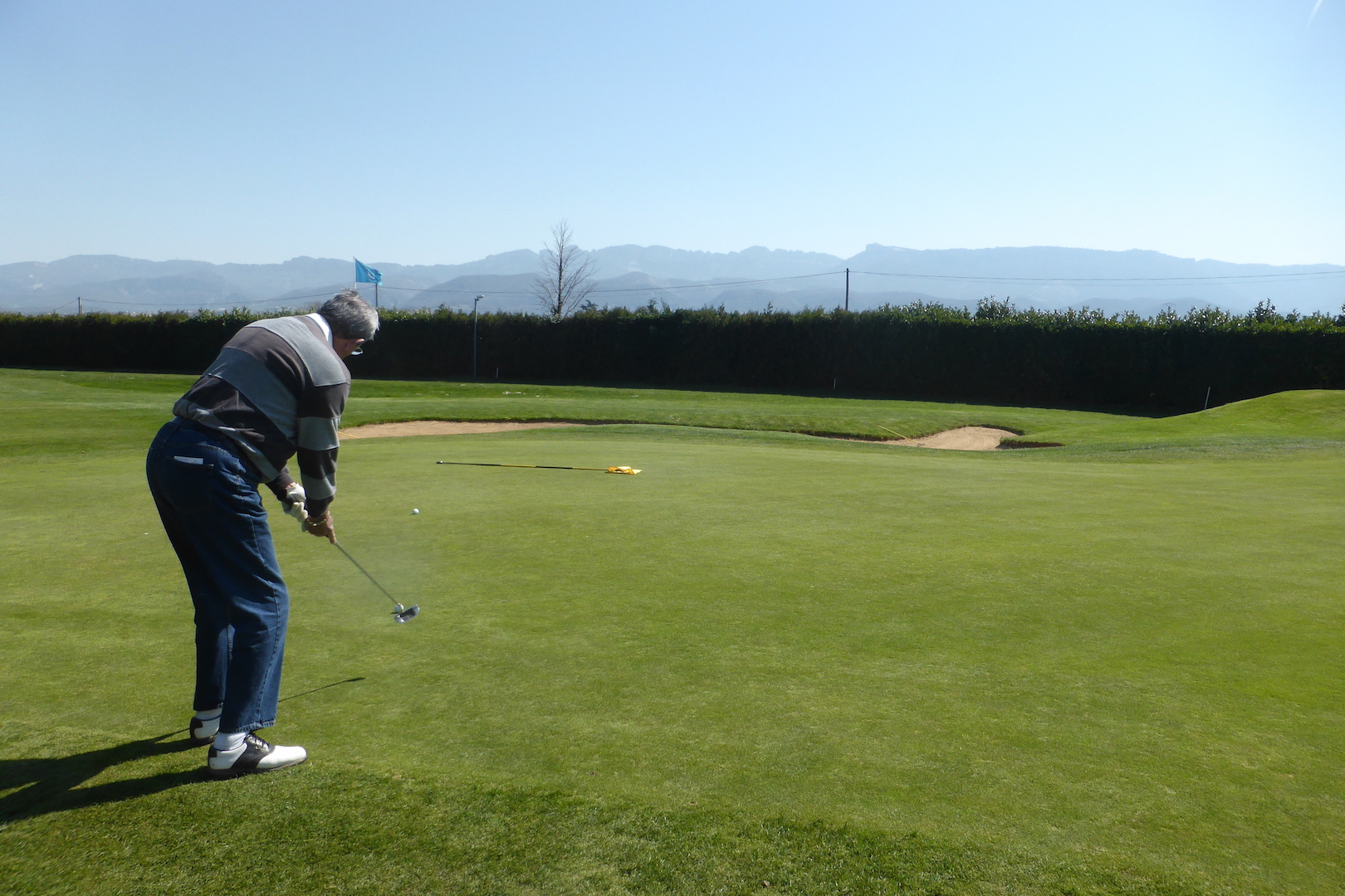 Francis Walter, Renault VI, a rentré 3 putts de plus de 5 m