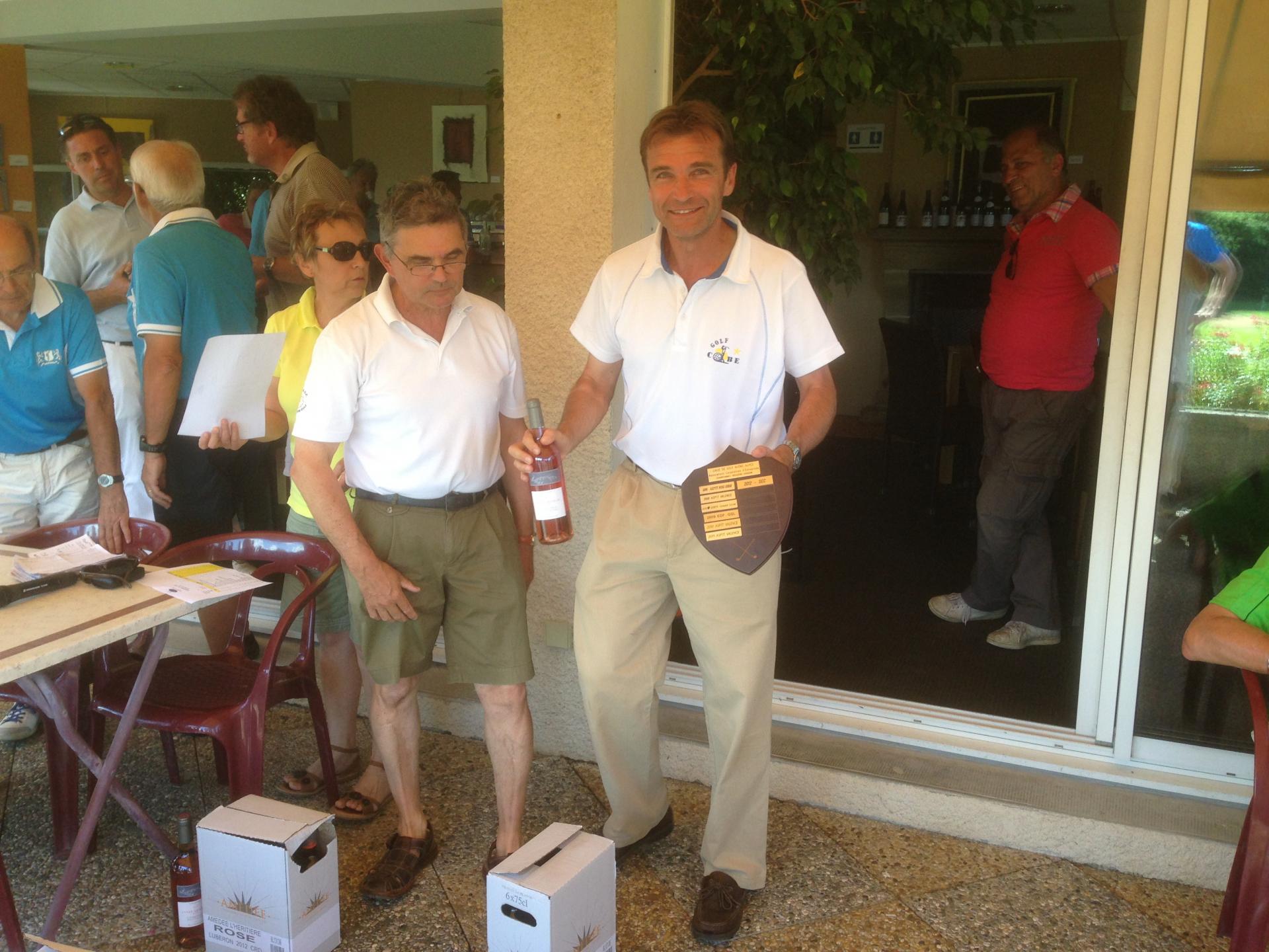 Jean-Marc Feuillas, vainqueur en Brut individuel et capitaine comblé